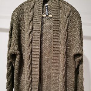 LORD & TAYLOR - Design Lab ladies knitted cardigan